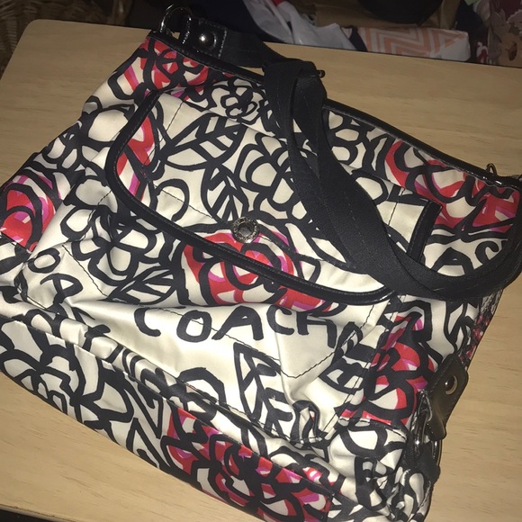 Coach F16864 Poppy Daisy Floral Crossbody Purse - Picture 2 of 13